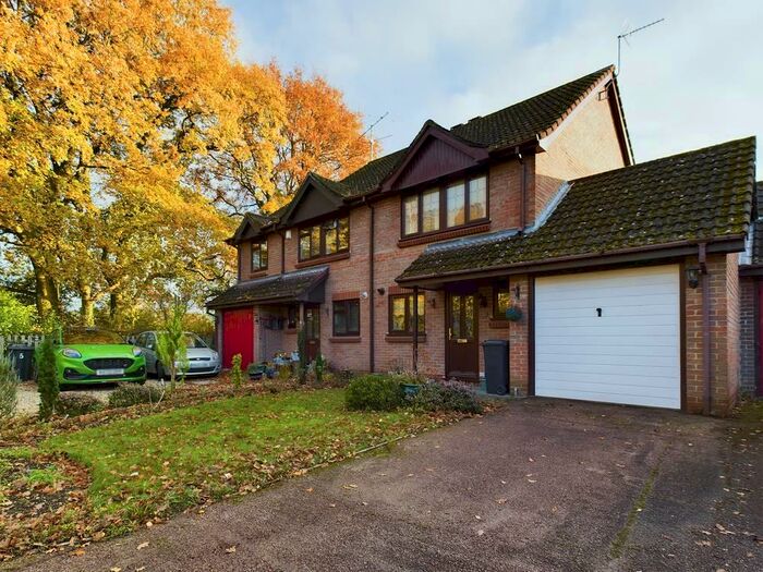 2 Bedroom Semi-Detached House For Sale In St Barbaras Close, Bramley, RG26