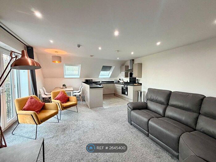 2 Bedroom Flat To Rent In Shield House, Sheffield, S6