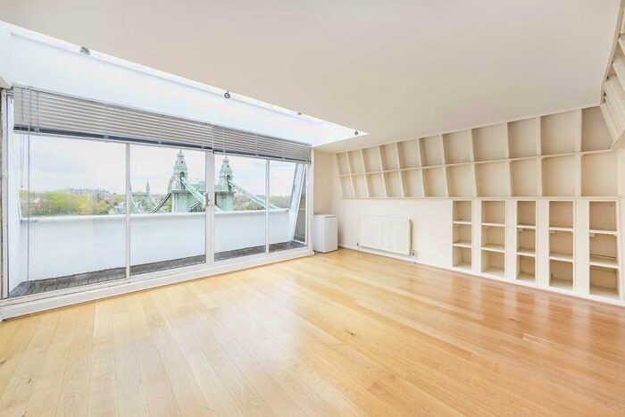 2 Bedroom Flat To Rent In Lower Mall, London, W6