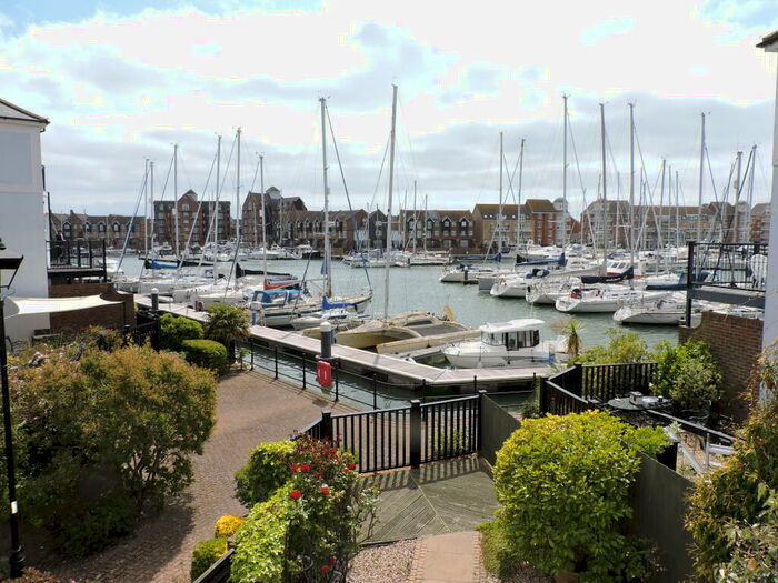 5 Bedroom Town House To Rent In St.Lawrence Way, Sovereign Harbour North, Eastbourne, East Sussex, BN23