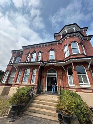 2 Bedroom Flat To Rent In Park Crescent, Southport, PR9