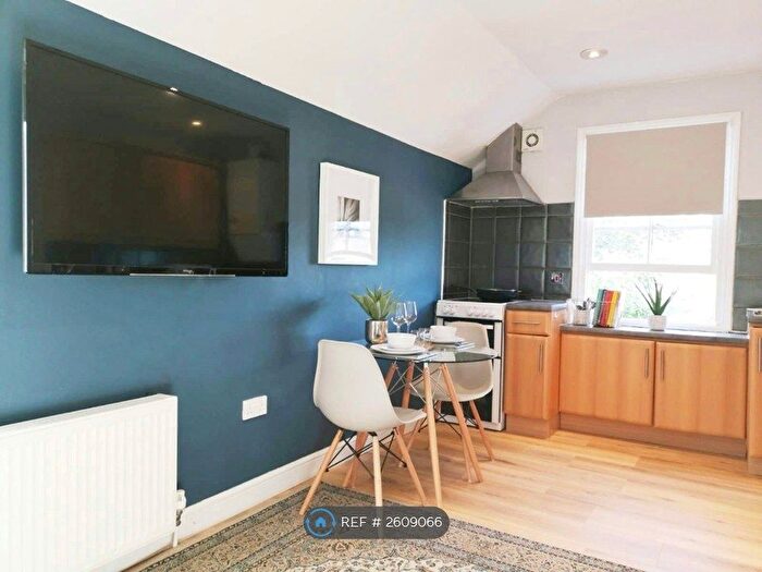 1 Bedroom Flat To Rent In Hamilton Road, Hamilton Road, OX2