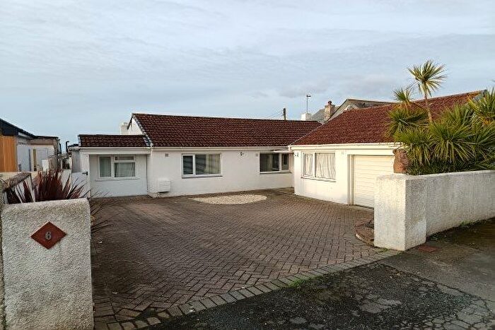 2 Bedroom Bungalow To Rent In Beach View Crescent, Plymouth, PL9