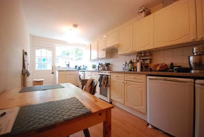 4 Bedroom Terraced House To Rent In Delhi Street, London, N1