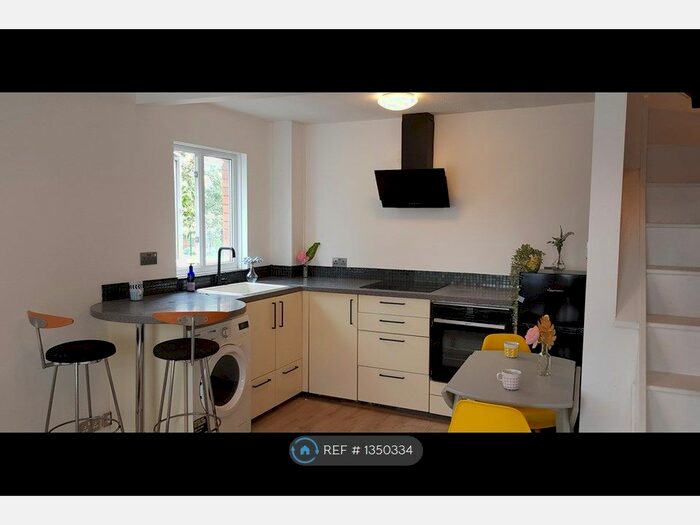 1 Bedroom Terraced House To Rent In William Booth Road, London, SE20