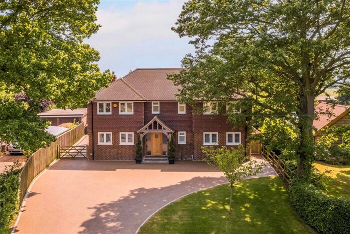 6 Bedroom Detached House For Sale In Lambden Road, Pluckley, Ashford, TN27