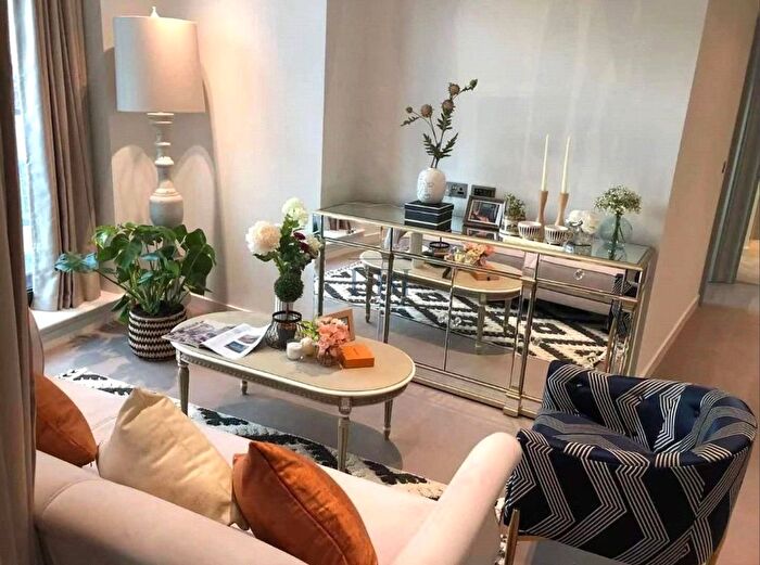 2 Bedroom Flat To Rent In Westmark Tower, Newcastle Place, London, W2