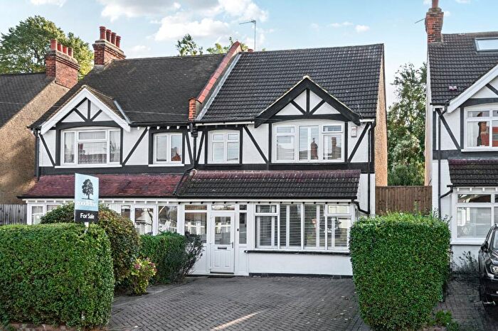 3 Bedroom Semi-Detached House For Sale In Lavender Vale, Wallington, SM6
