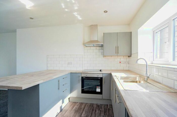 3 Bedroom Flat To Rent In Hardman Street, Liverpool, Merseyside, L1