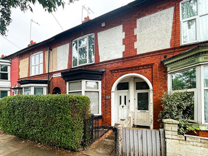 3 Bedroom Terraced House For Sale In Winchester Avenue, Leicester, LE3