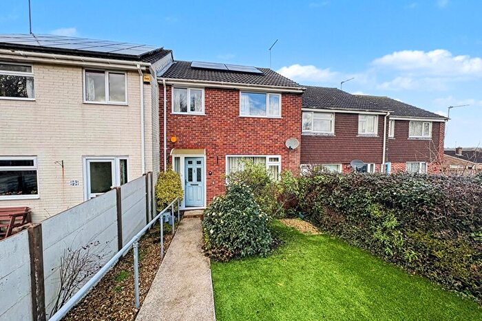 3 Bedroom Terraced House For Sale In Wool, BH20