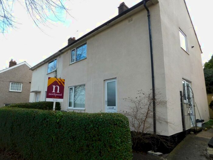 3 Bedroom Semi-Detached House To Rent In Phoenix Avenue, Gedling, NG4