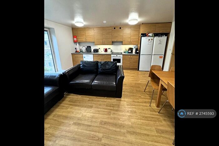 7 Bedroom Flat To Rent In Arwen Lodge, Winchester, SO22