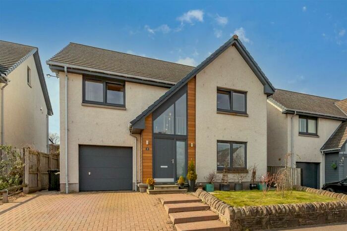 4 Bedroom Detached House To Rent In Darnley Hill, Auchterarder, PH3