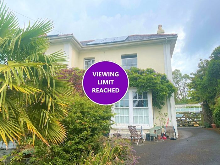1 Bedroom Flat To Rent In Tor View, Highweek, Newton Abbot, TQ12