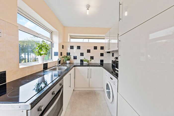 2 Bedroom Semi-Detached Bungalow For Sale In Myddleton Lane, Winwick, WA2