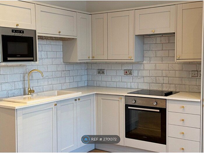 1 Bedroom Flat To Rent In Elmfield House, Doncaster, DN1