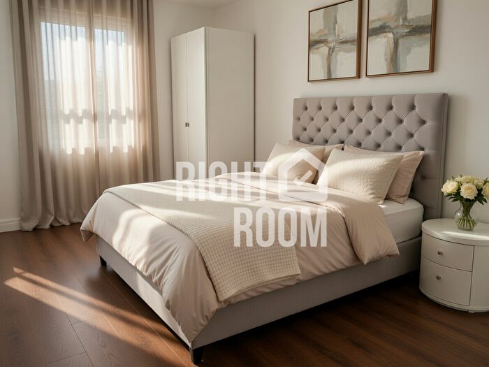 2 Bedroom Flat To Rent In Two Bedroom Flat, Zenith Close, NW9