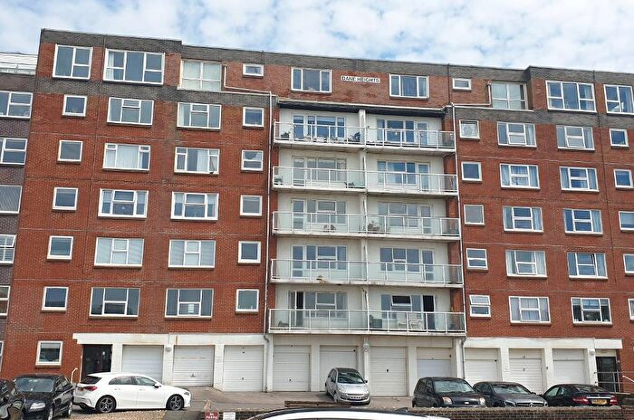 1 Bedroom Flat To Rent In Dane Heights, Dane Close, Seaford, BN25