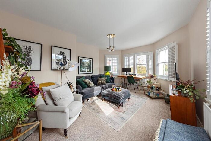 1 Bedroom Flat For Sale In Park Hall Road, London, SE21