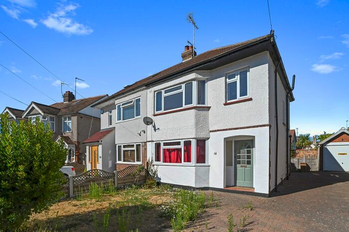 3 Bedroom Semi-Detached House To Rent In Langdale Gardens, Chelmsford, CM2