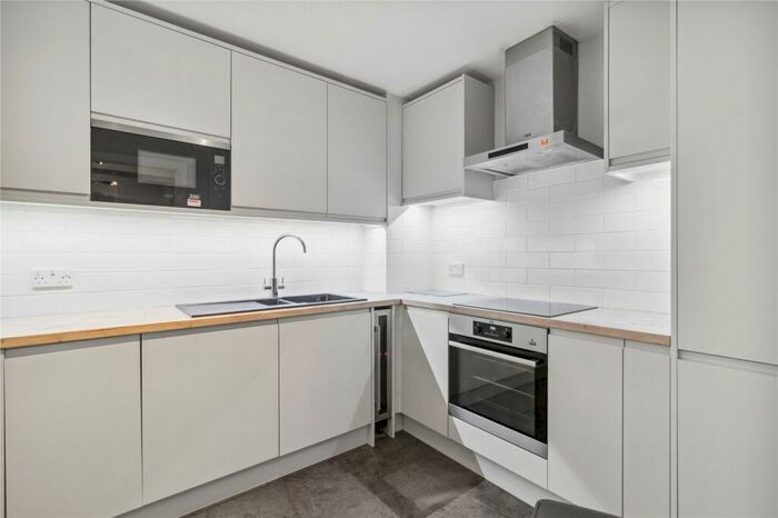 1 Bedroom Property To Rent In Jamestown Road, Camden, NW1