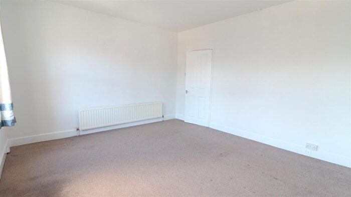 1 Bedroom Flat To Rent In Wilson Road, Reading, Berkshire, RG30
