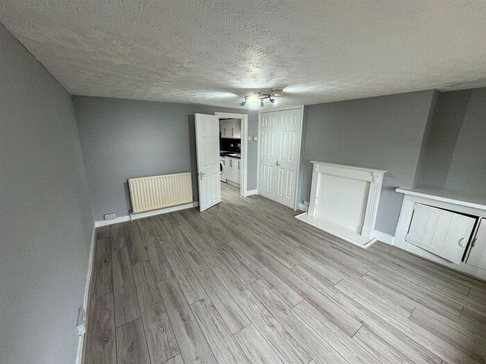 1 Bedroom Flat To Rent In London Road, Southborough, Tunbridge Wells, TN4