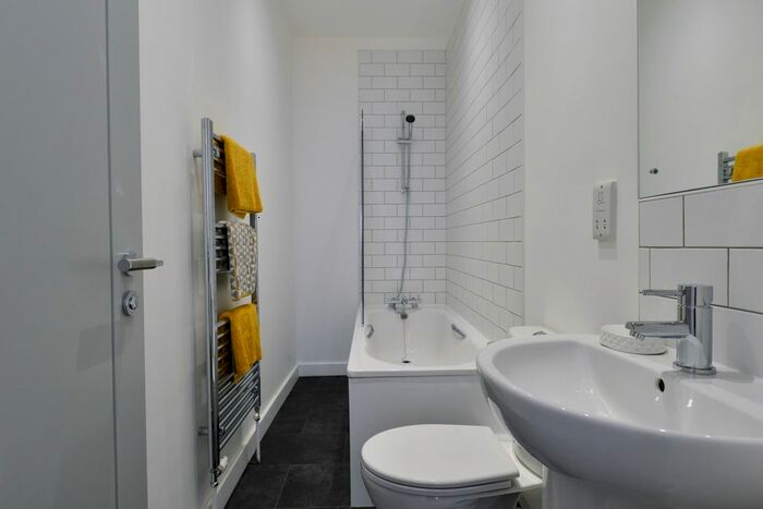 4 Bedroom Terraced House To Rent In Kinmel Street, Liverpool, L8