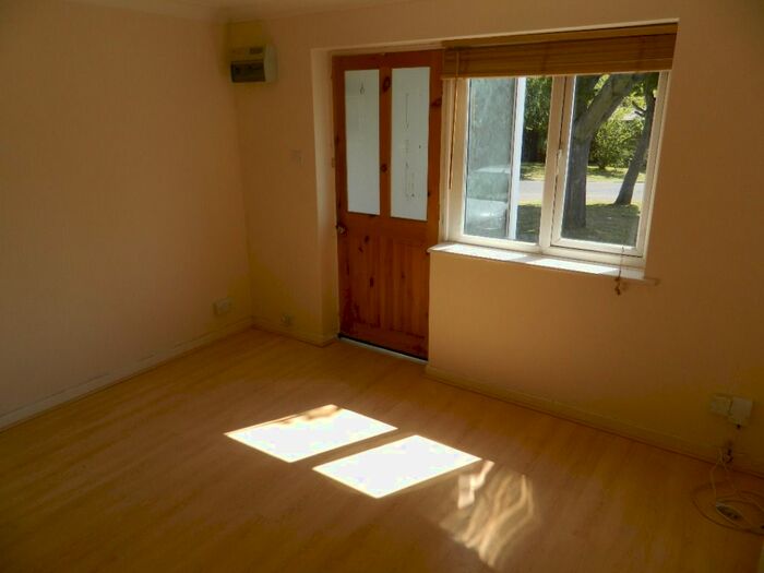 2 Bedroom Terraced House To Rent In Abraham Close, Botley SO30