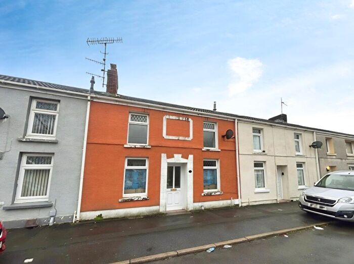 3 Bedroom Terraced House For Sale In Glan Yr Afon, Llanelli, SA15