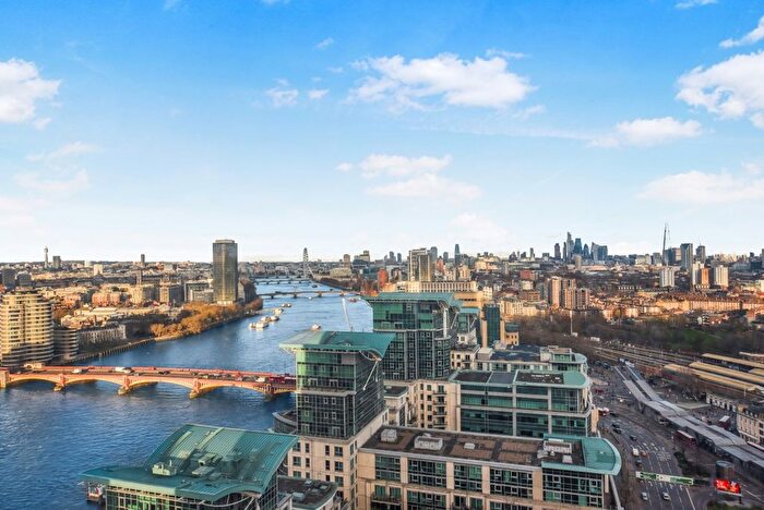 2 Bedroom Flat To Rent In Nine Elms Lane, London, SW8