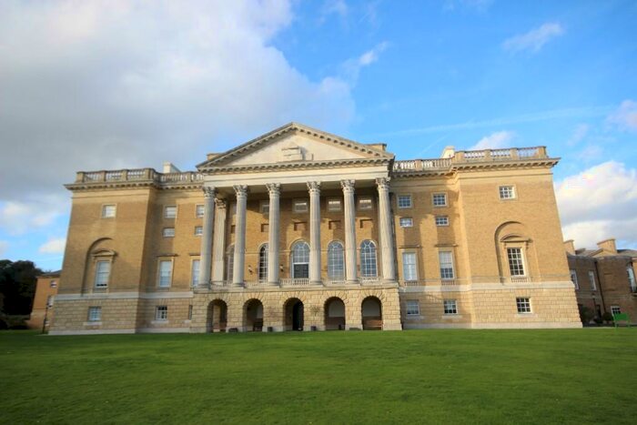 2 Bedroom Apartment To Rent In Thorndon Park, Brentwood, Essex, CM13