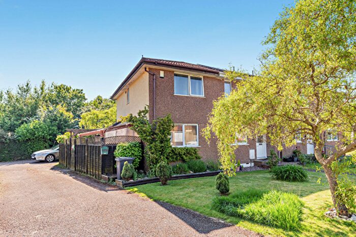 2 Bedroom End Of Terrace House For Sale In Catalina Close, EX14