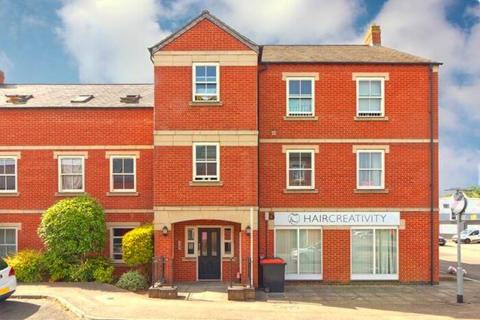 2 Bedroom Flat To Rent In Mccorquodale Road, Wolverton, Milton Keynes, MK12