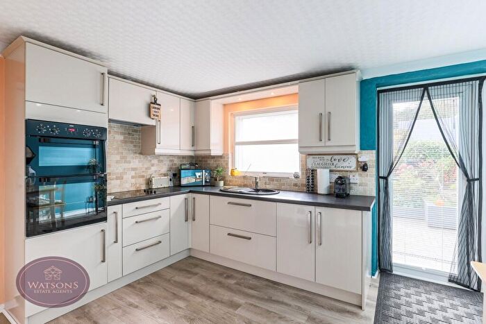 3 Bedroom Detached House For Sale In Bagnall Road, Nottingham, NG6