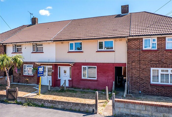 4 Bedroom Terraced House For Sale In Barr Road, Gravesend, Kent, DA12