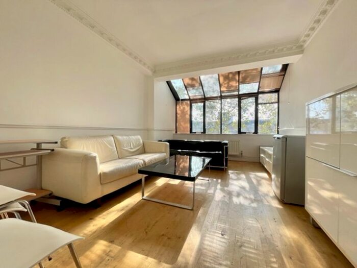 5 Bedroom Flat To Rent In Rope Street, London, SE16