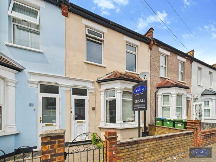 2 Bedroom Terraced House For Sale In Lewis Road, Welling, Kent, DA16
