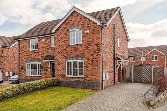 2 Bedroom Semi-Detached House To Rent In Garsdale Close, Scunthorpe, DN16