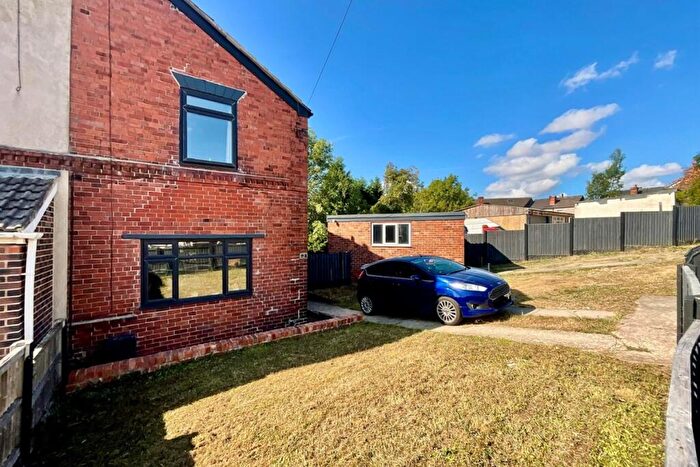 3 Bedroom Semi-Detached House For Sale In Nursery Road, Swallownest, Sheffield, S26