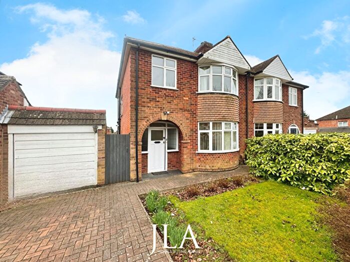 3 Bedroom Semi-Detached House To Rent In Uplands Road, Oadby, Leicester, LE2