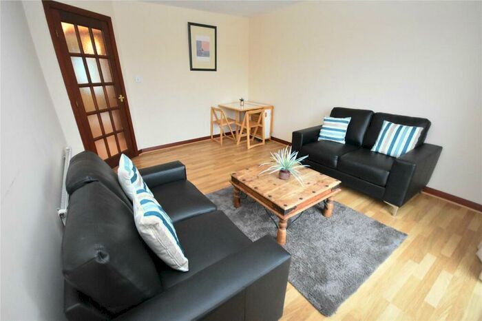 2 Bedroom Flat To Rent In Strawberry Bank Parade, City Centre, Aberdeen, Aberdeen, AB11