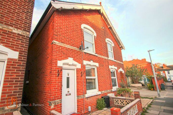 2 Bedroom Detached House To Rent In Canterbury Road, Colchester, Essex, CO2