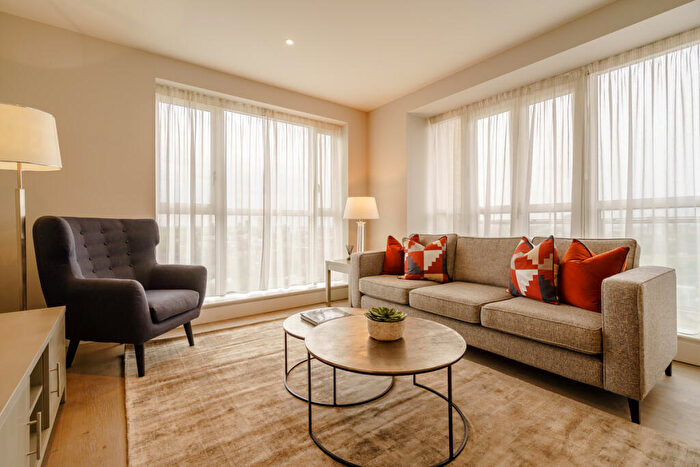 2 Bedroom Apartment To Rent In Westferry Circus, London, E14