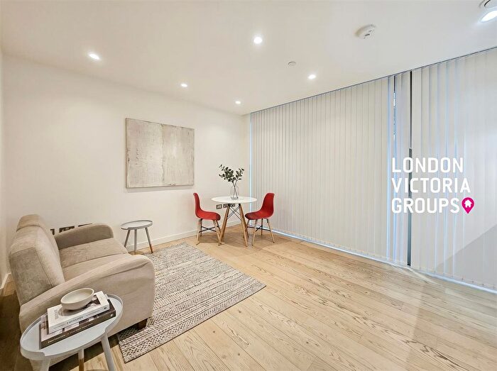 Studio To Rent In Pilot Walk, London, SE10