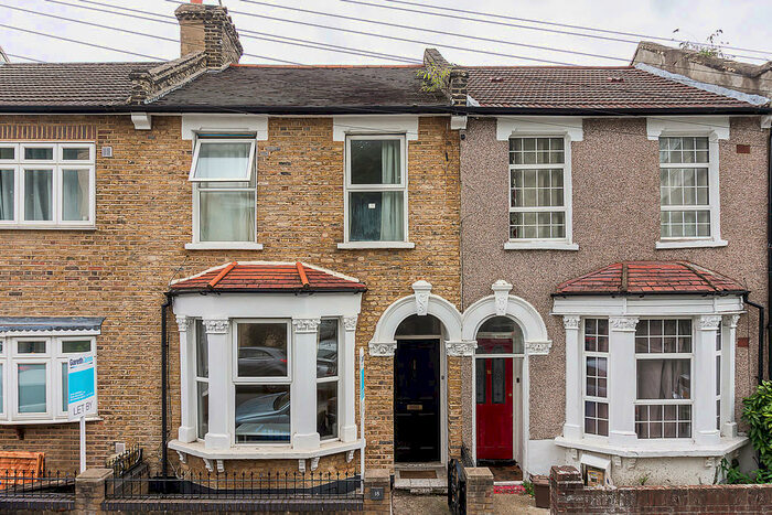 5 Bedroom Terraced House To Rent In Furley Road, SE15