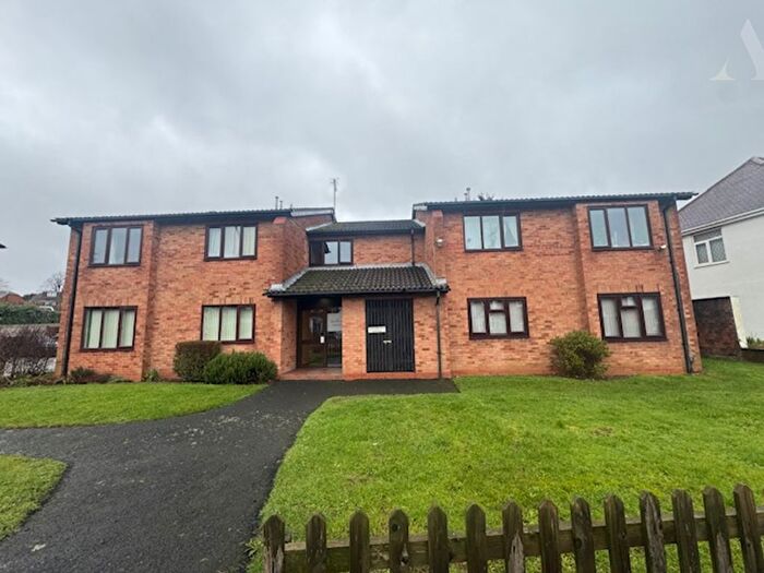 2 Bedroom Flat For Sale In Flat, Gilbertstone Court, Moat Lane, Birmingham, West Midlands, B26