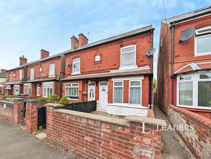 3 Bedroom Semi-Detached House For Sale In Glen Street, Sutton-in-Ashfield, Nottinghamshire, NG17