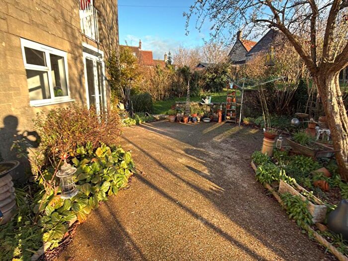 2 Bedroom Flat To Rent In Goose Street, Beckington, Frome, BA11